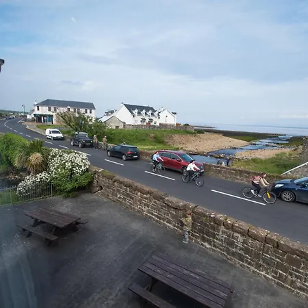 Дом отдыха 3 Fishery - 2 Bedroom House Close To Town *